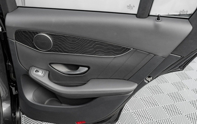 Mercedes-Benz GLC cena 213850 przebieg: 48628, rok produkcji 2021 z Piastów małe 781